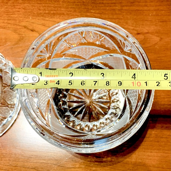 Handmade cut-to-clear glass real lead crystal candy bowl with beautiful lid top - Picture 6 of 6
